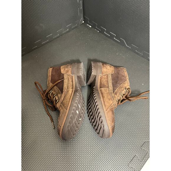 UGG® | Coconut Shell Heather Waterproof Leather Ankle Duck Boot Size 7.5 - Picture 4 of 8